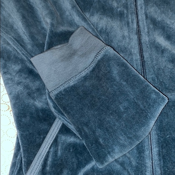 Jacket - Picture 2 of 3